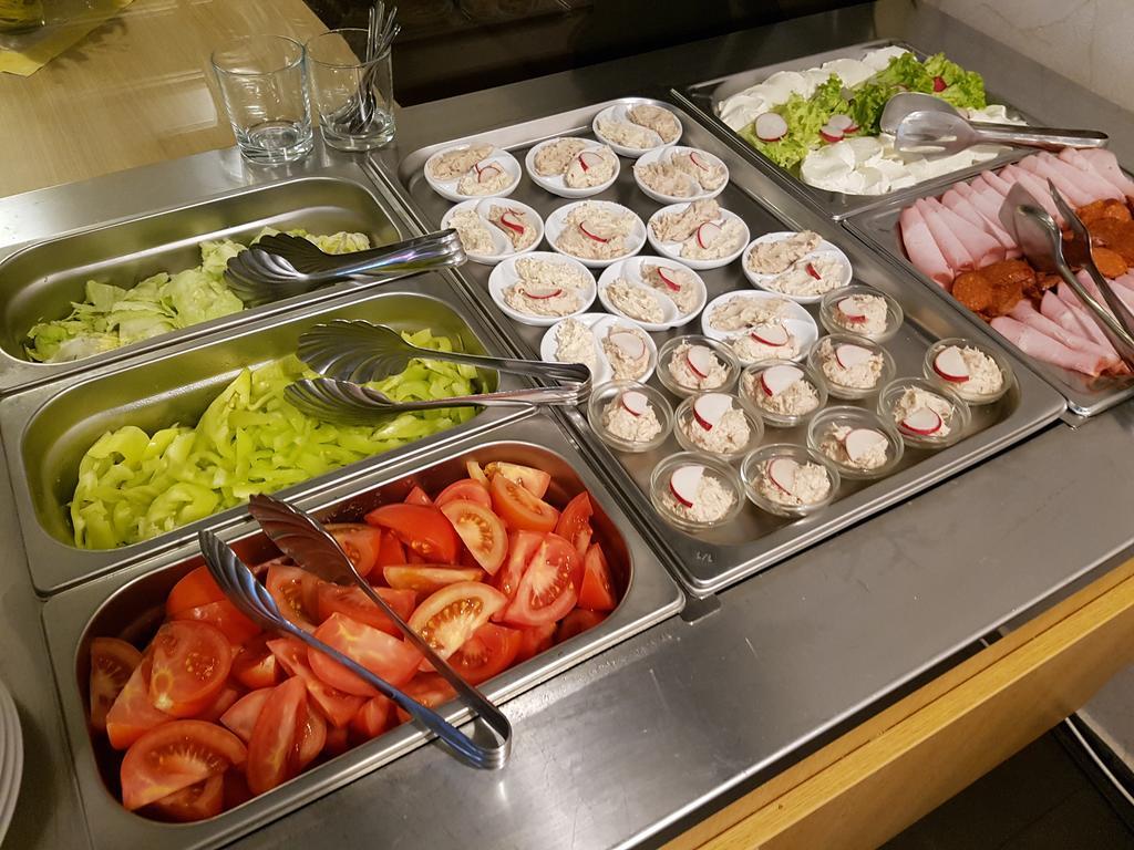 塔特拉高尔夫山度假酒店 韦尔卡鲁穆尼卡 外观 照片
